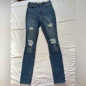 Hollister skinny jeans